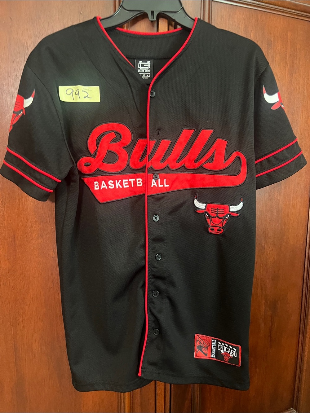 Chicago Bulls Black & Red Basketball -Style Jersey Size XS